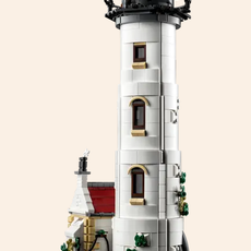 Motorized Lighthouse 21335